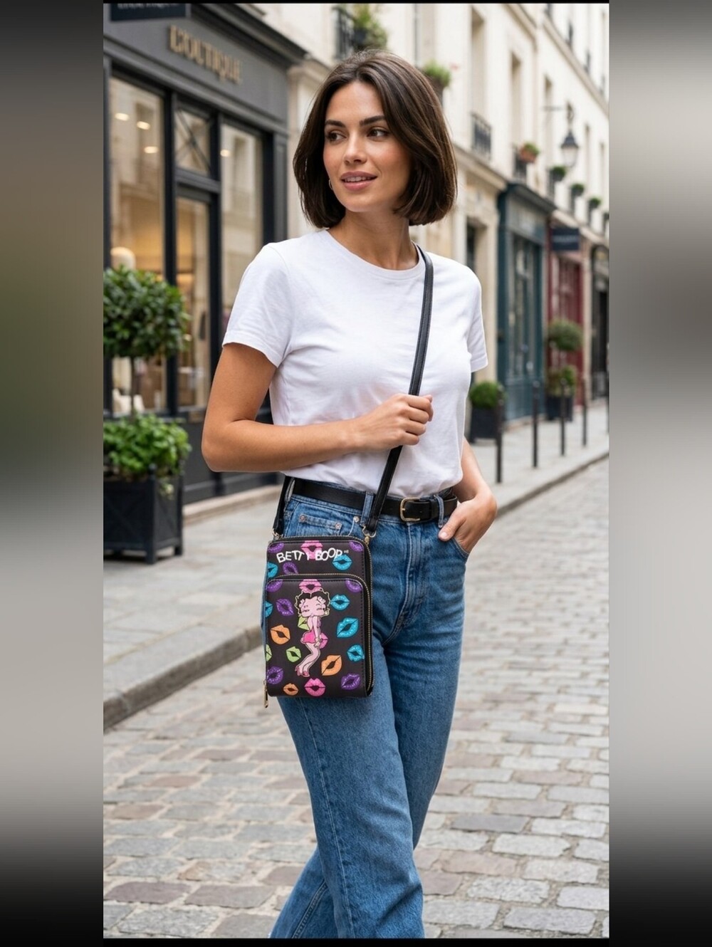 Betty Boop Black Crossbody Bag with Multicolor Lip Print - Picture 4 of 4